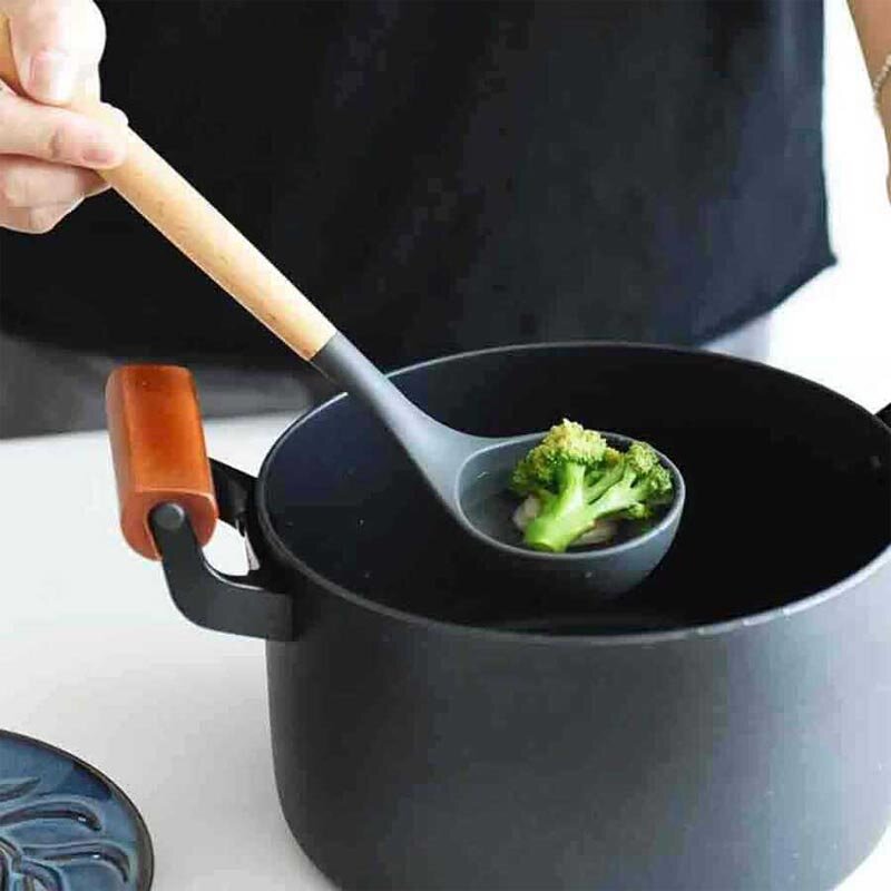 Epinox AHK-11 Silikon Kepçe, Ahşap Saplı, 31 cm - 3