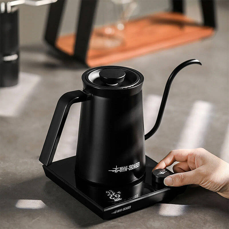 MHW-3Bomber BK6054B-OS Pour Over Isı Ayarlı Kettle, Paslanmaz Çelik, 600 ml, Elektrikli, Siyah - 4